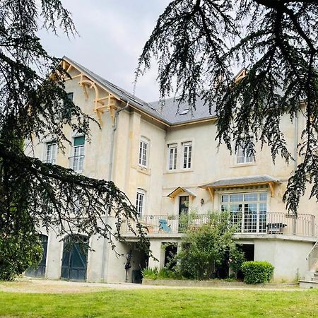 Hotel Domaine Des Ondes Millau Esterno foto